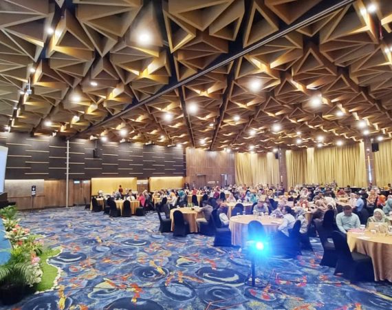 Universitas Aisyah Pringsewu Lecturer Serves as Speaker at LIMAS